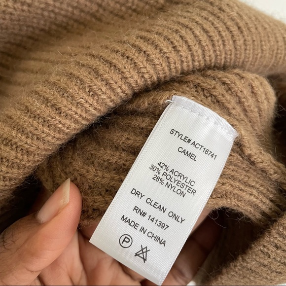 ASTR The Label Romina Statement Sleeve Knit Sweater Camel Brown Ribbed - Picture 9 of 10
